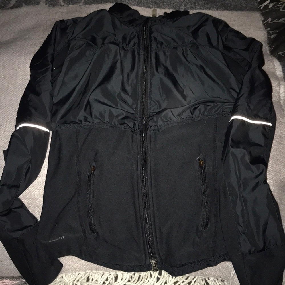 This is a nice dry fit nike jacket